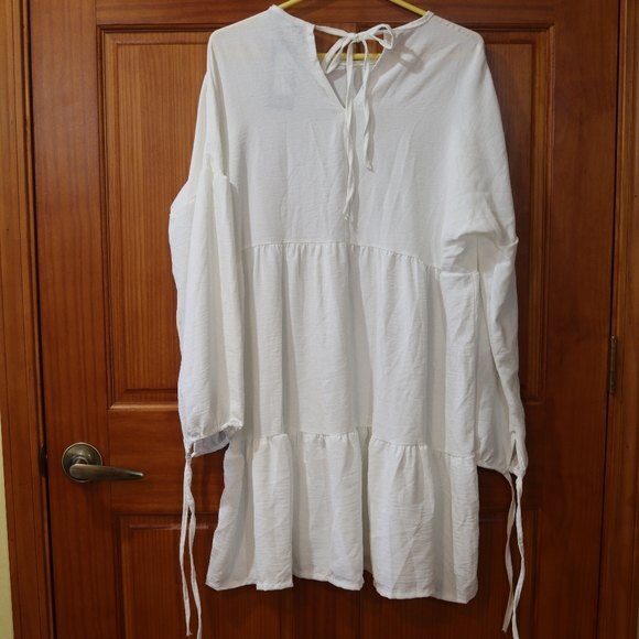 Nasty Gal White Tiered Mini Dress Made in Italy New With Tags Size 20 Poly Blend - Picture 4 of 13